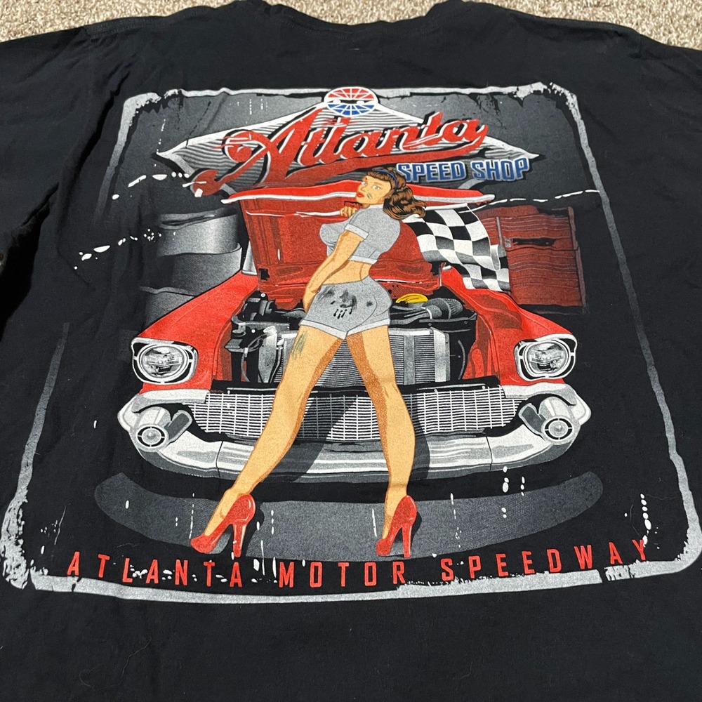 Chase Authentics Atlanta Motor Speedway NASCAR T-Shirt Mens Large Pinup Girl